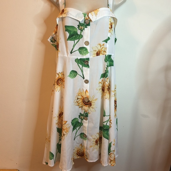 Dress Fo White Floral Lightweight Dress Spaghetti Straps Front Buttons Side Zip - Picture 2 of 7